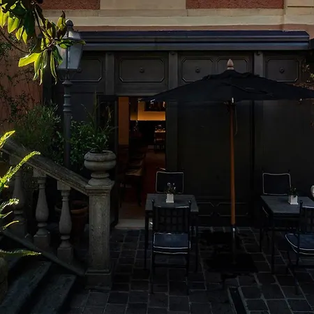 سان بيو فندق