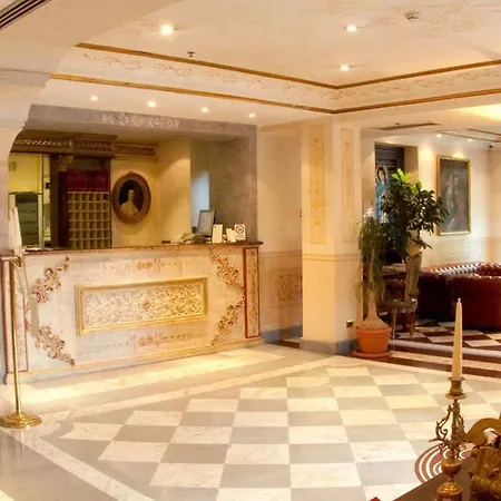 سان بيو فندق